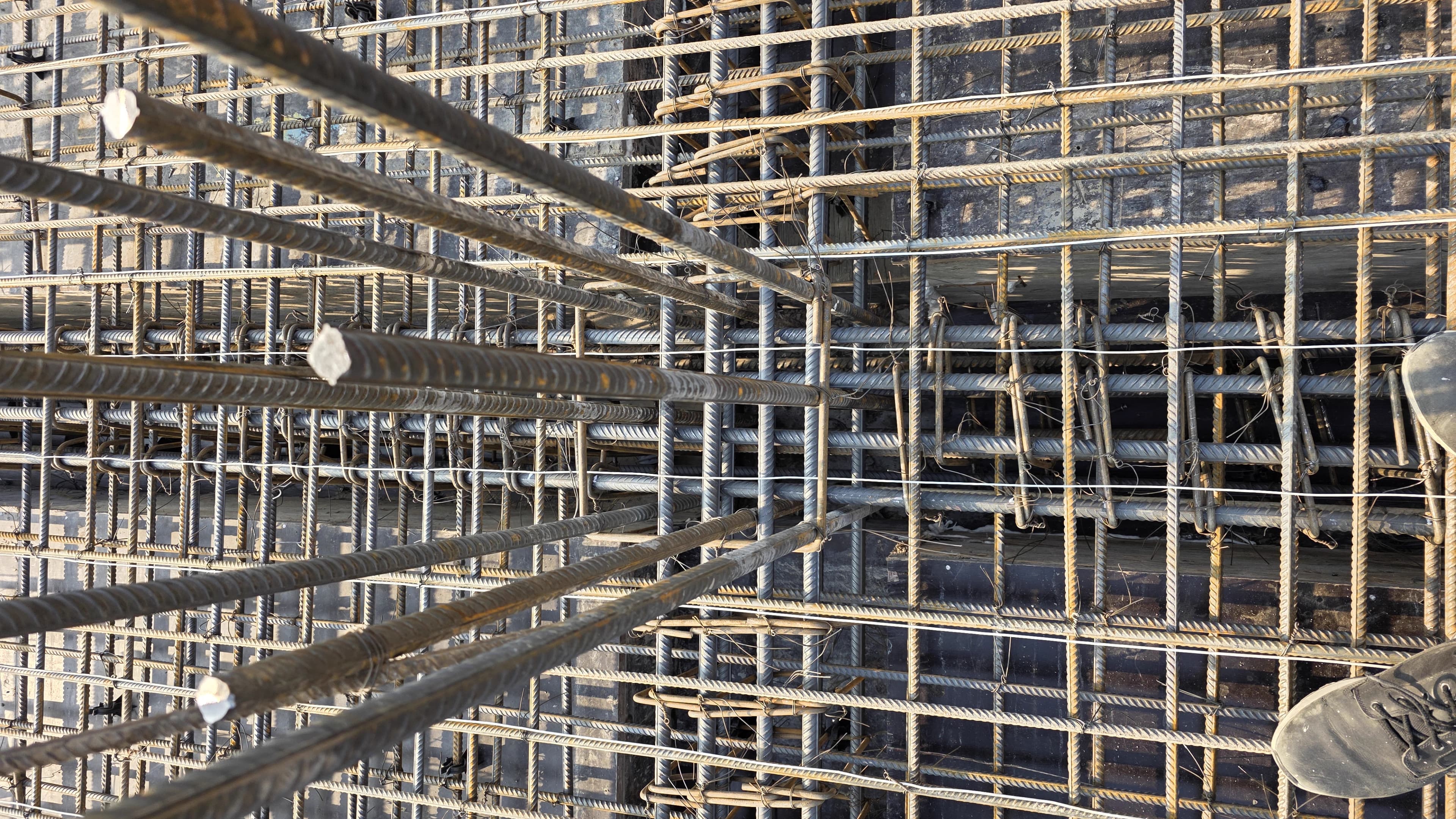 Облицовка фасада и строительные работы на доме Melbourne под ключ в Алматы